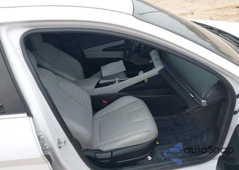 2022 Hyundai Elantra Limited z USA, uszkodzony, nr VIN 5NPLP4AG8NH072330